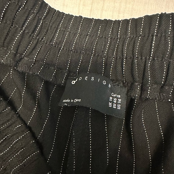 New ASOS pull on drawstring wide leg pinstripe pants. Womens 14 - Picture 5 of 5
